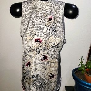 White House Black Market top